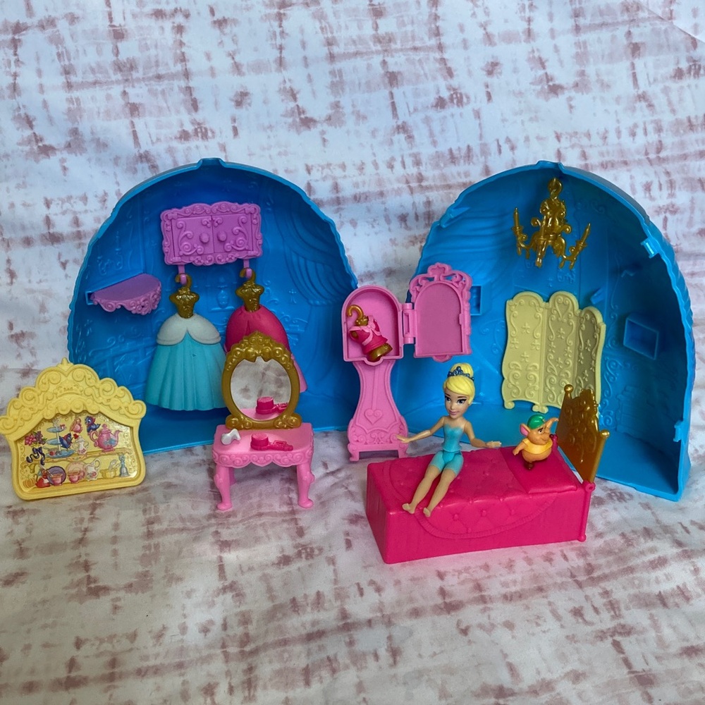 Disney Princess Secret Styles Cinderella Story Skirt Playset